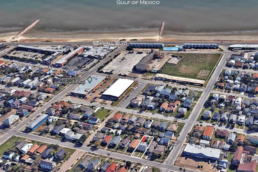 Galveston Escapes - Walk To Beach And Restaurants Exteriör bild